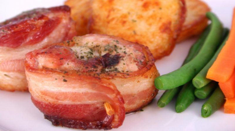 Medalhão de frango com bacon